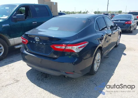 2018 Toyota Camry Le из США, поврежденный, VIN 4T1B11HK1JU546278